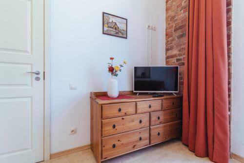 Apple Paradise Apartments