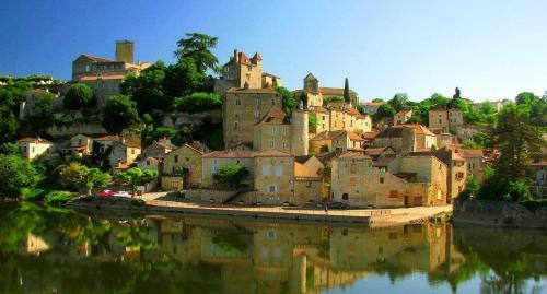 Holiday Home Petite Maison Bleue