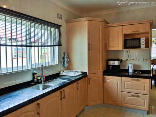 Hostal Home Up Guest House