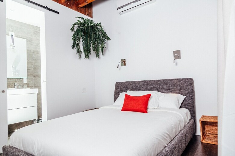 Leqube Apartments