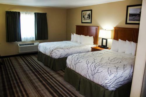 Hotel Bowman Lodge & Convention Center