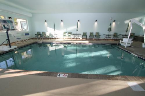 Hotel Bowman Lodge & Convention Center