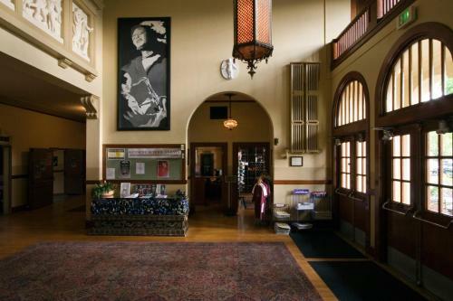 Hotel Mcmenamins Kennedy School