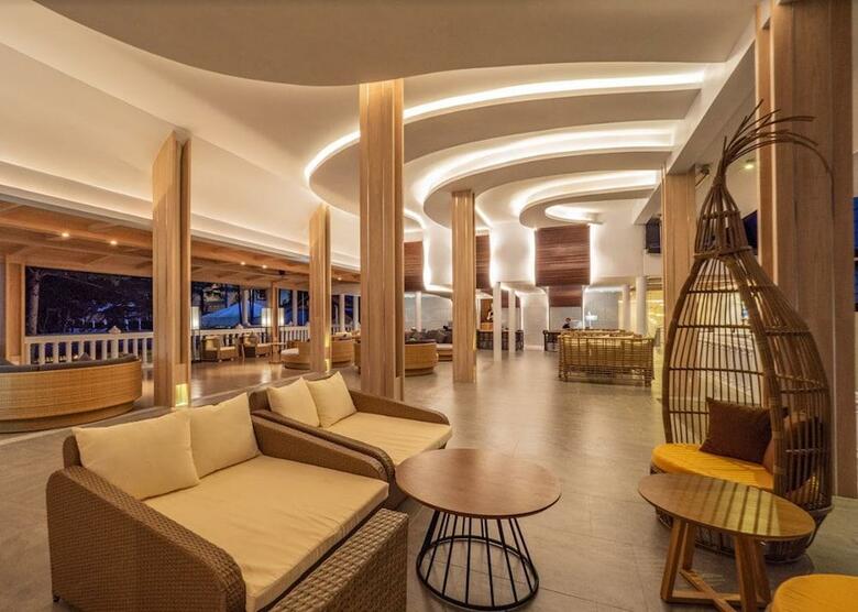 Hotel Khao Lak Emerald Beach Resort & Spa