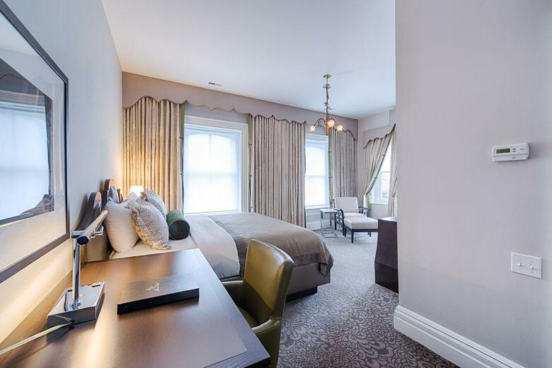 Morrison Clark Hotel