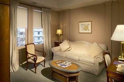 Morrison Clark Hotel