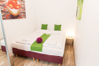 Checkvienna - Apartment Diefenbachgasse