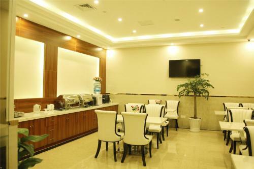 Greentree Inn Hebei Baoding Sanfeng Road Agricultural University Shell Hotel