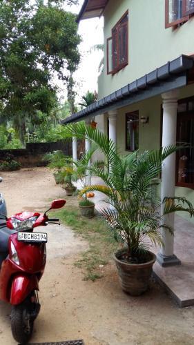 Punsara`s Holiday Home
