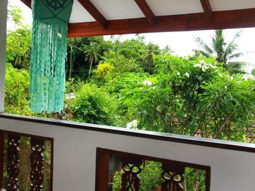 Hill Side Apartment