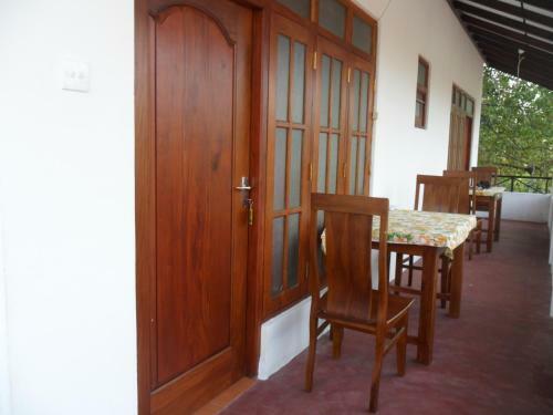 Hotel Pearl Resort Mirissa