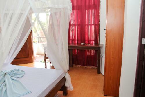 Hotel Pearl Resort Mirissa