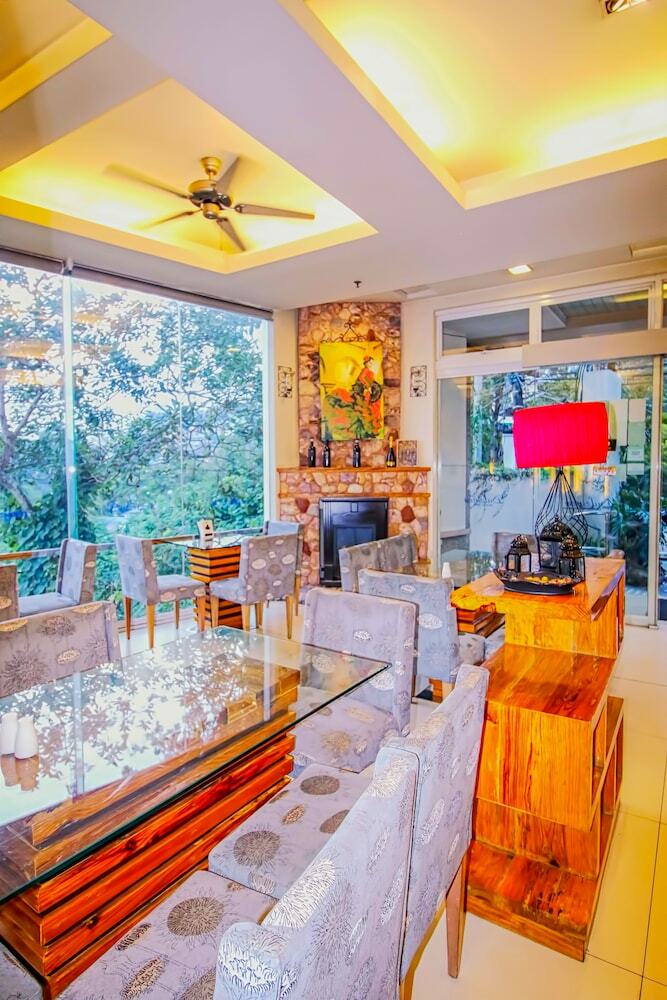 Hotel Chalet Baguio