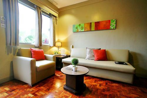 Baguio Holiday Villas