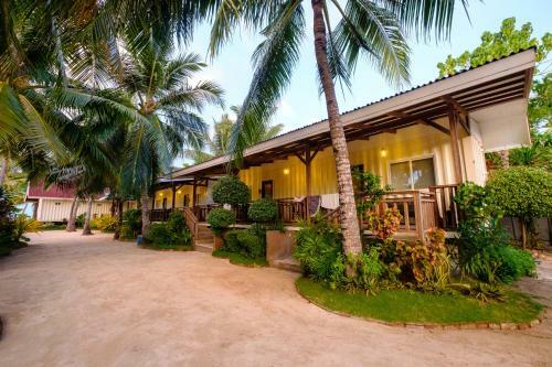 Hotel Anika Island Resort