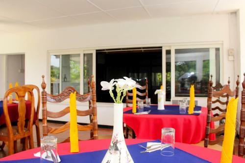 Hotel Evid Garden