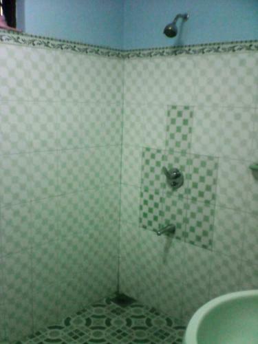 Hostal L.l.p. Guest House