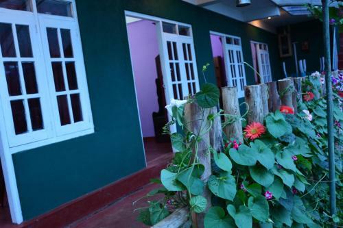 Hostal Mangala Flora
