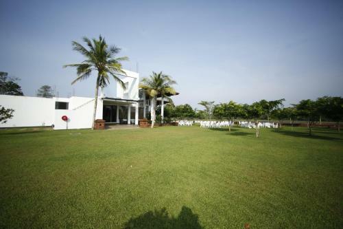 Ruins Chaaya Hotel