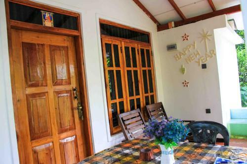 Sigiri Tarushan Home Stay