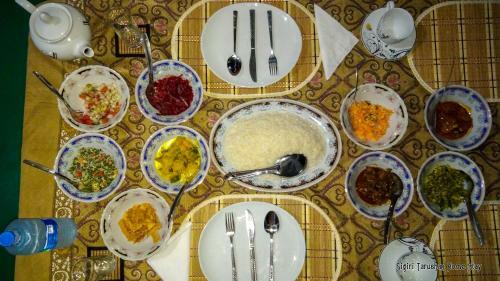 Sigiri Tarushan Home Stay