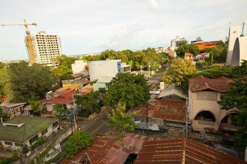 Hotel Travelbee Business Inn