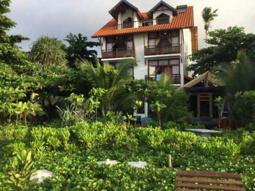 Hotel Talalla Bay Beach