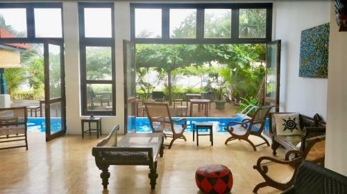 Hotel Talalla Bay Beach