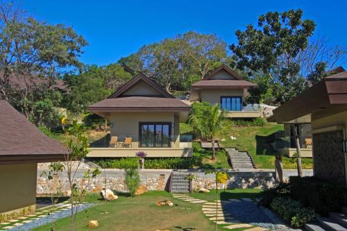 Hotel Two Seasons Coron Island Resort & Spa