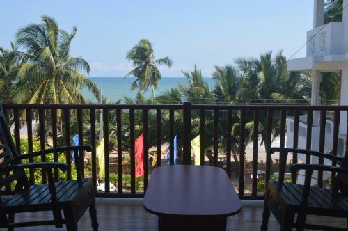 Hostal Shanika Beach Inn