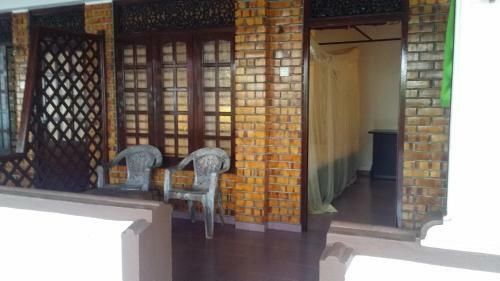 Hostal Gayana Guest House