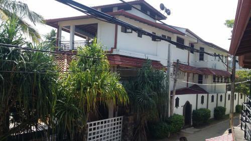 Hostal Gayana Guest House