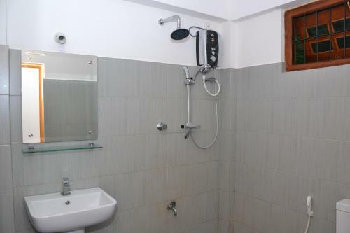 Hostal Safari Den Tissamaharama