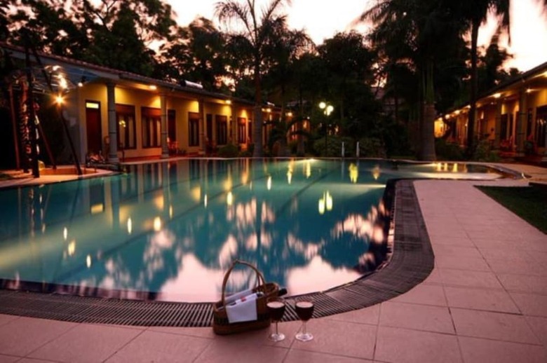 Hotel Chaarya Resort & Spa