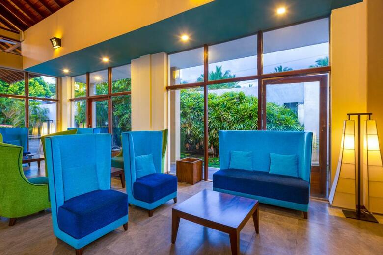 Hotel Chaarya Resort & Spa