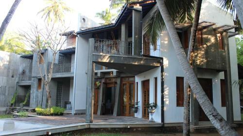 Hotel Isana Beach House