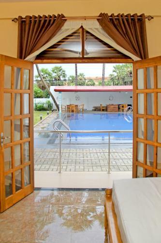 Hotel Bluewater Beach Resort