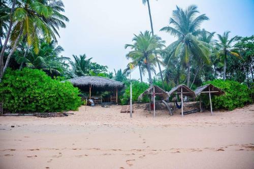 Hotel Shehani Beach Bungalow