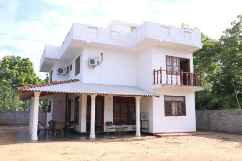 Hotel Whitehouse