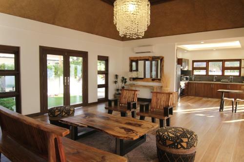 Aparthotel Vida Homes Condo Resort