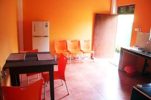 Hostal Tiny Royal Palace