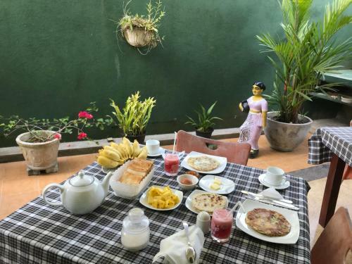 Hostal Tiny Royal Palace