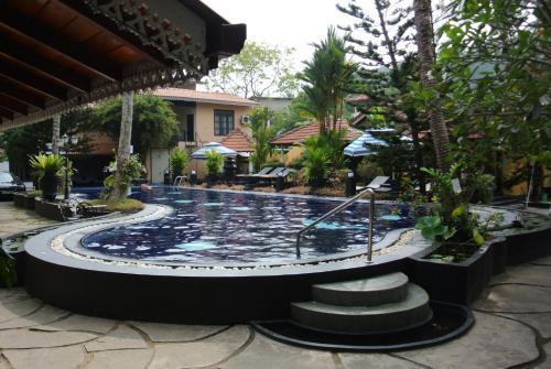 Hotel Flower Garden