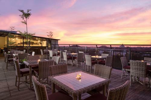 Hotel The Grove Style Ambarukmo