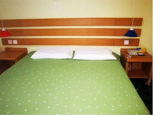 Hotel Home Inn Haikou Haidian Heping Avenue