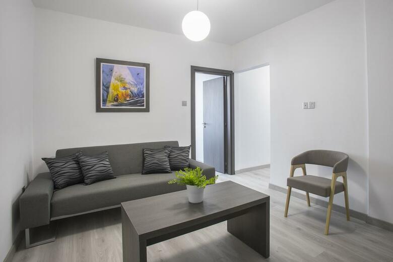 Hotel Apartments Petrou Bros