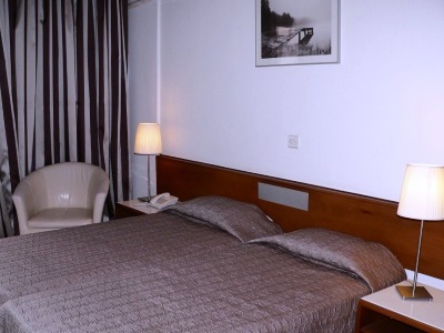 Hotel Apartments Petrou Bros