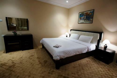 Sara Palace Apartments- Family Only