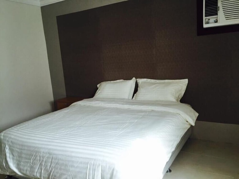 Al Amoria Furnished Apartments 4