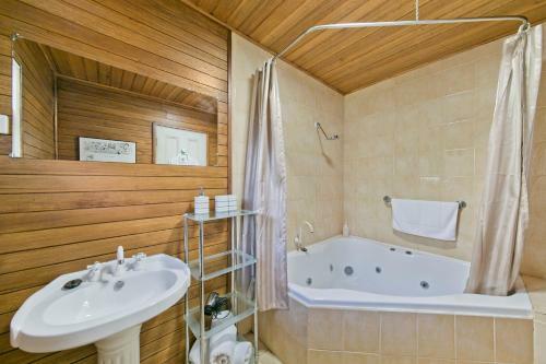 Hostal Hillside Country Retreat